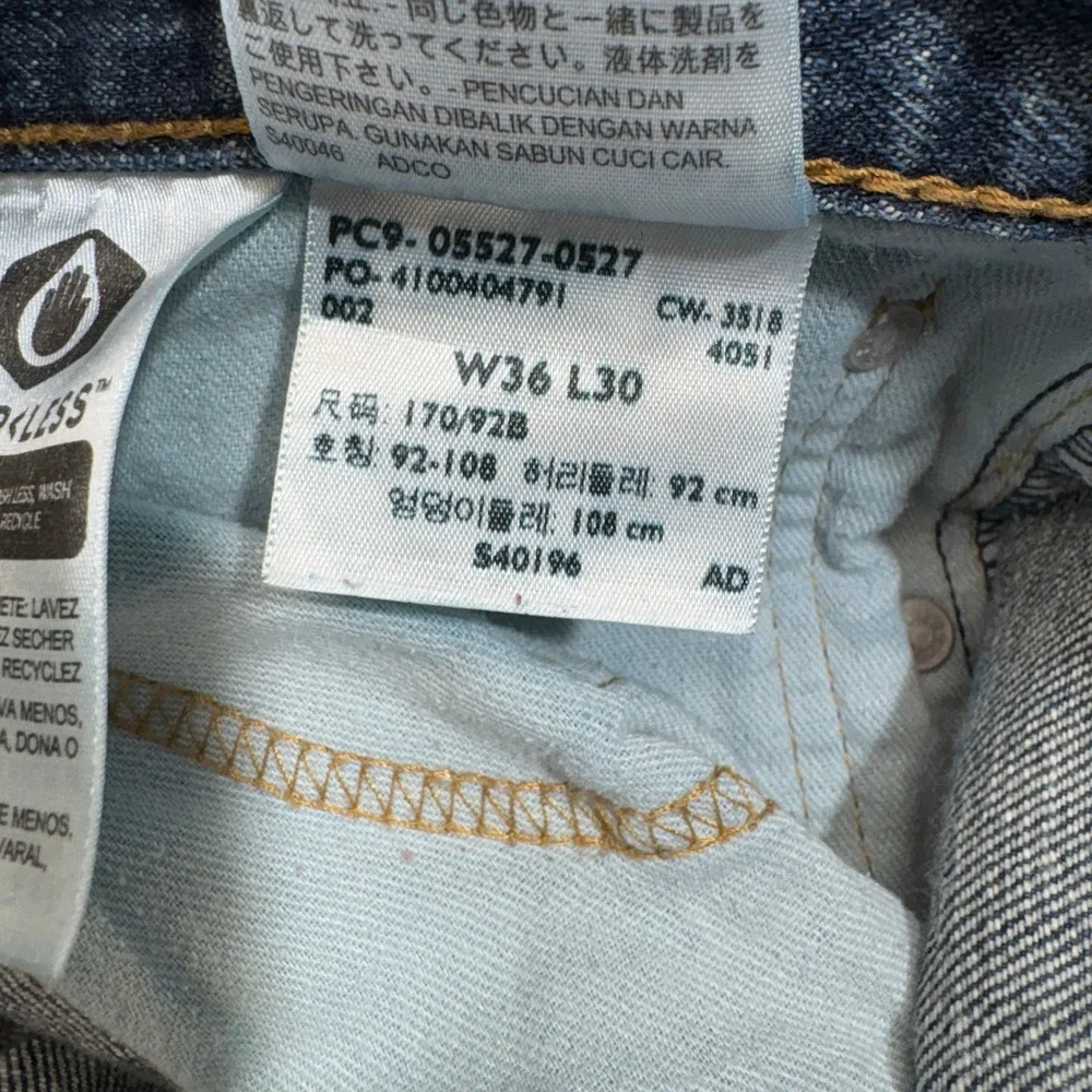 Levi's 527 Slim Bootcut Mens 36x30 Blue Denim Jeans Whiskers Faded Cotton Mid